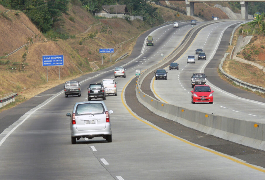 Infrastruktur Jalan Tol (Foto: Adang Sumarna)