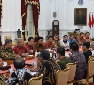 REI, APERSI, HIMPERRA Menghadap Presiden Joko Widodo dan Jajarannya di Istana Negara pada September 2019 (Foto Istimewa)