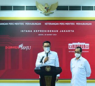 Gubernur Jawa Barat Ridwan Kamil dan Menteri Perhubungan Budi Karya Sumadi (Foto: Muchlis Jr - Biro Pers Sekretariat Presiden)