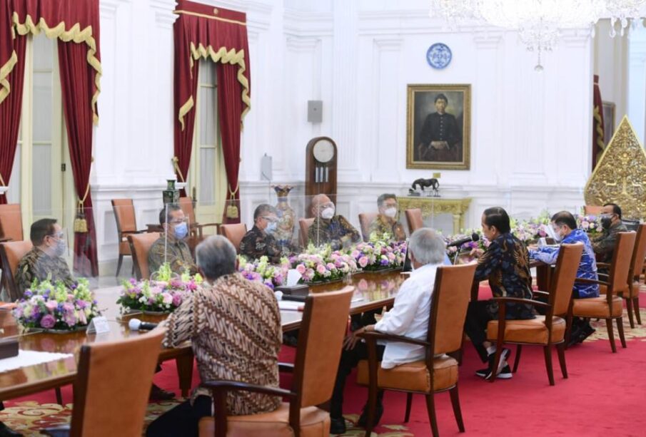 Ikatan Ahli Perencanaan (IAP), Ikatan Ahli Arsitektur (IAI), Green Council Indonesia (GBCI), Ikatan Ahli Rancang Kota Indonesia (IARKI) & Ikatan Arsitek Lanskap Indonesia (IALI) menghadap Presiden Joko Widodo (Foto: Muchlis Jr - Biro Pers Sekretariat Presiden)