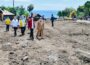Presiden Jokowi dan Menteri PUPR saat melakukan peninjauan lokasi terdampak bencana di NTT pada April 2021 (Foto: Laily Rachev)