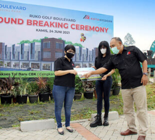 Kiri ke kanan: Christine Natadipraja, President Billionaire Club berdampingan dengan Helen Hamzah, Director Marketing Urban Development PT Modernland Realty Tbk dan I Wayan Satia, General Manager Landed Project Urban Development PT Modernland Realty Tbk, saat groundbreaking Ruko Golf Boulevard Commercial Park di Kota Modern (Foto: Istimewa)