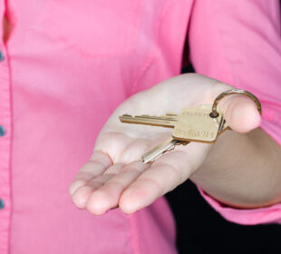 Properti Asing