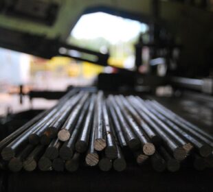 industri logam